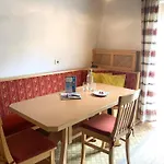Stoecklhof Farm stay *