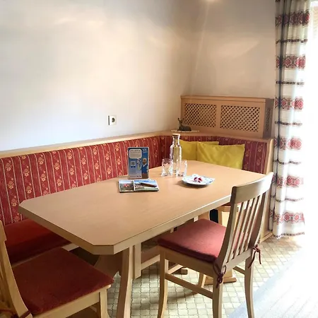 Stoecklhof Farm stay *